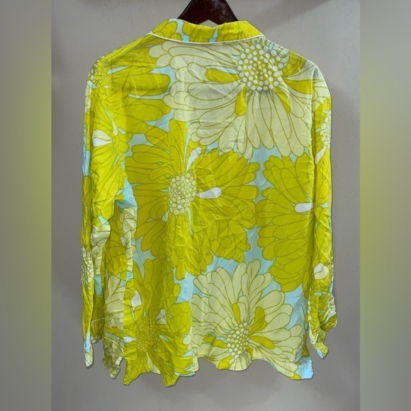 Victoria's Secret Pajama Top Size XL - Picture 3 of 3